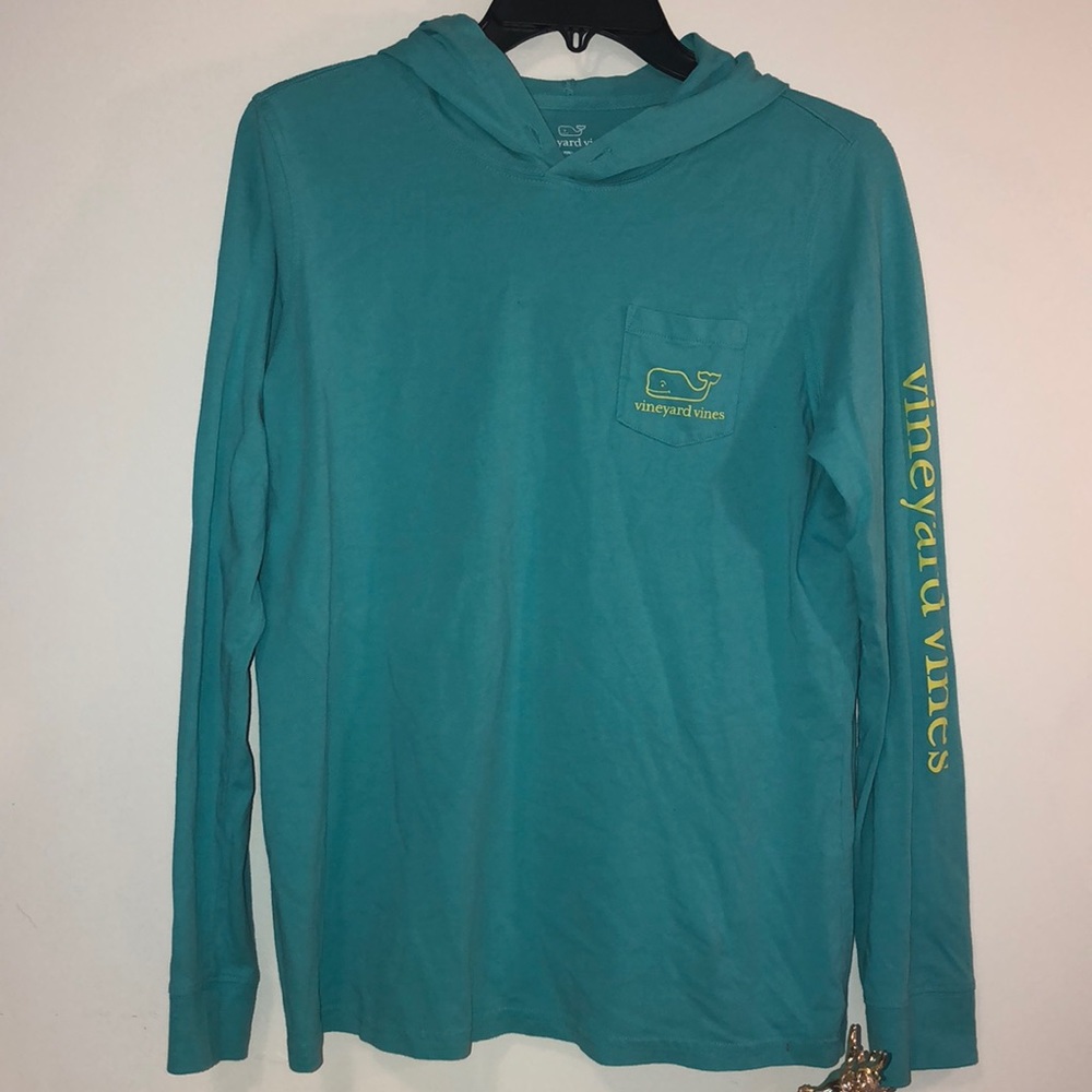 Vineyard vines hoodie
